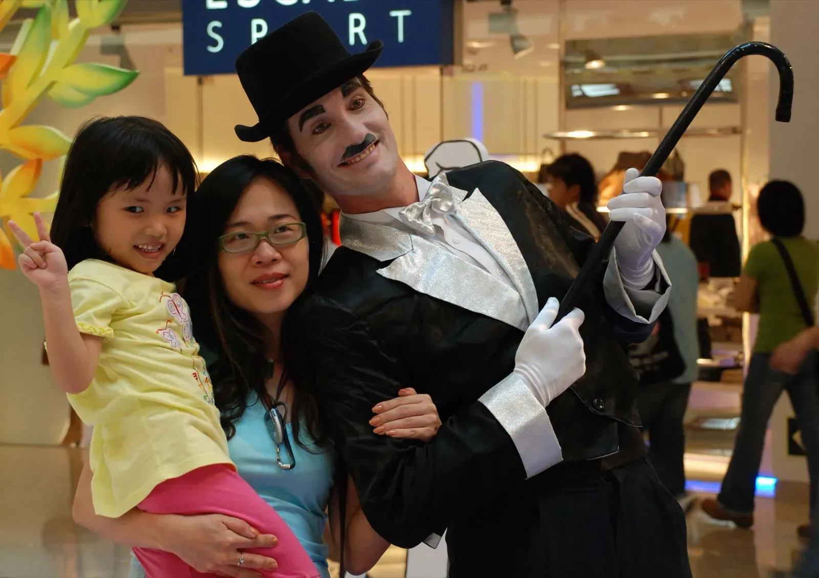 Chaplin Mime performance in hong kong shopping mall show