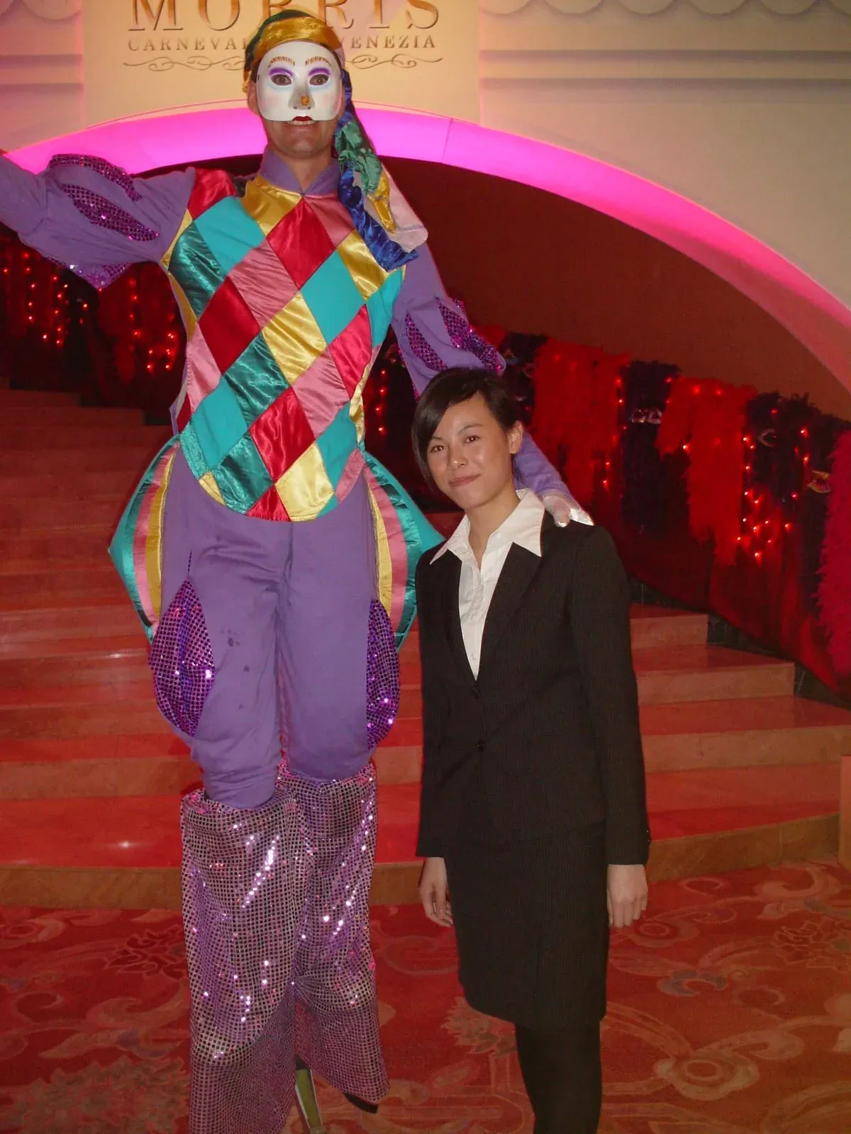Cirque du Soleil costume performer juggle for Hong Kong gala dinner event