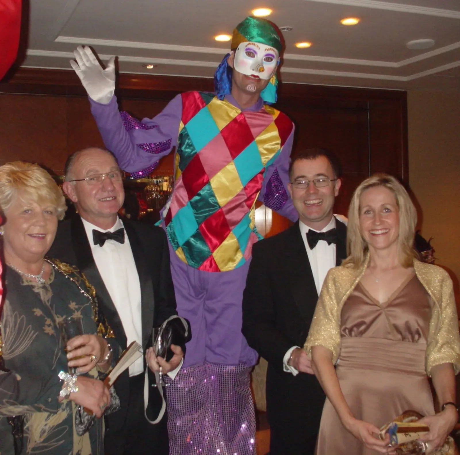 cocktail, hong kong, event, stilts walker