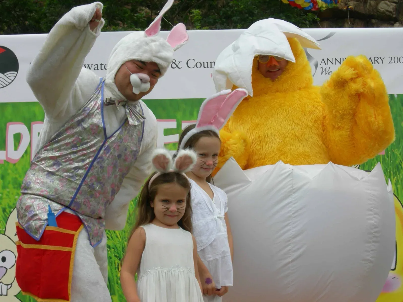 EASTER BUNNY & EASTER CHICKEN IN HONG KONG