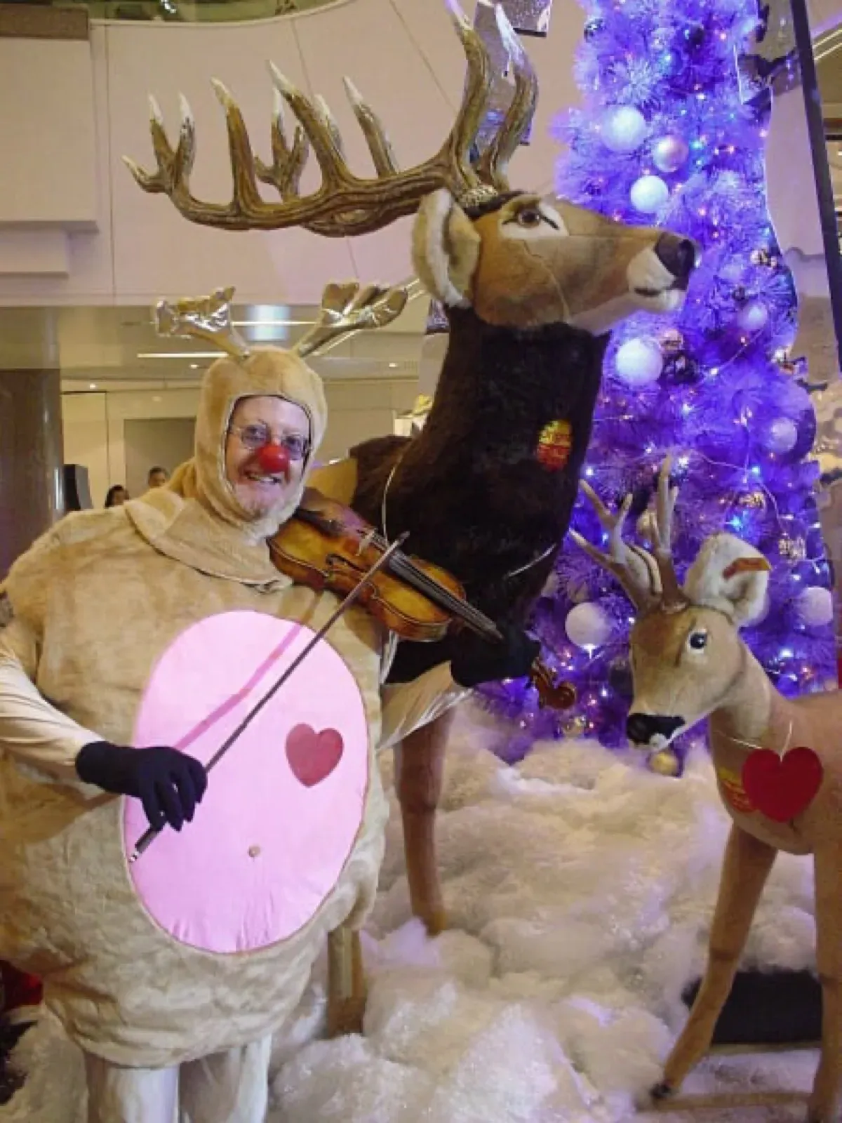 Fiddler reindeer for Christmas event in Hong Kong shopping mall