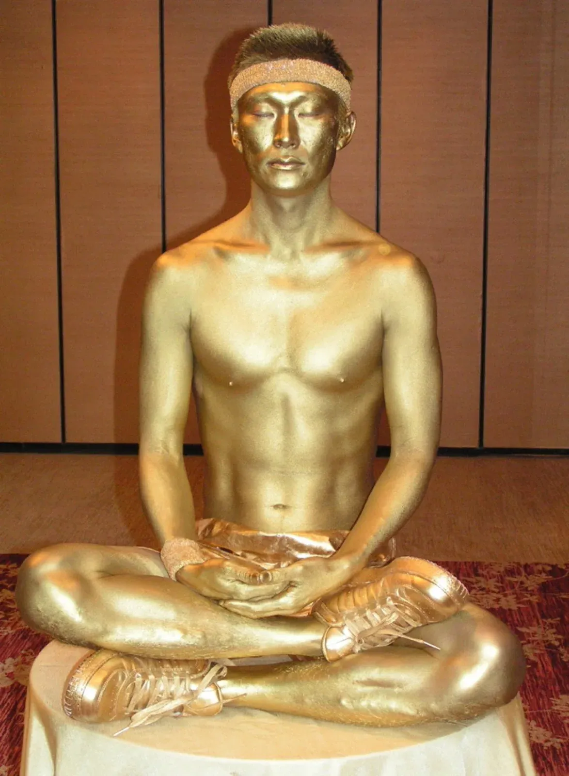 hong kong golden body painted Buddha for tennis promotion event