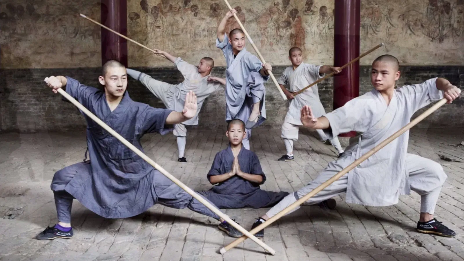 Kung fu peformers from China for show in Hong Kong