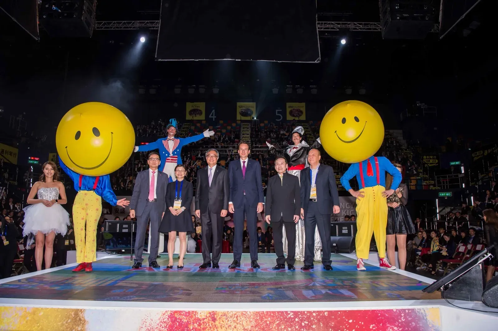 smiley face twins in Hong Kong event