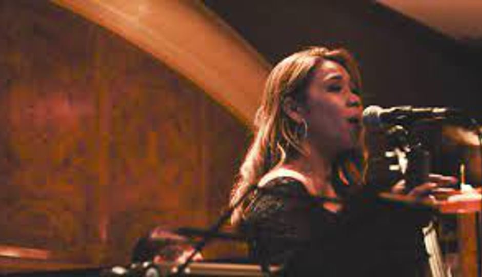 SINGER FOR JAZZ, POP & EVENTS IN HONG KONG