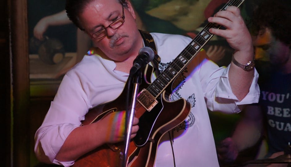 GUITAR PLAYER WITH BAND FOR SHOWS & EVENTS IN HONG KONG