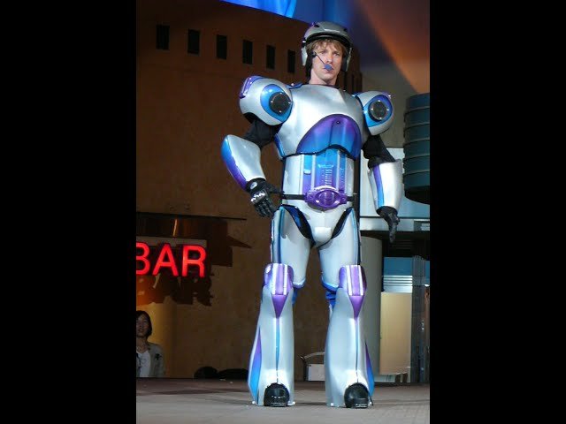 ROBOT MIME WITH COSTUME BY WESTERN PERFORMER BASED IN ASIA