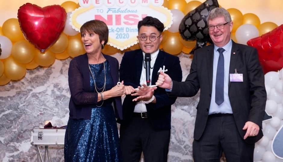CLOSE UP & STAGE AWARD WINNING MAGICIAN IN HONG KONG