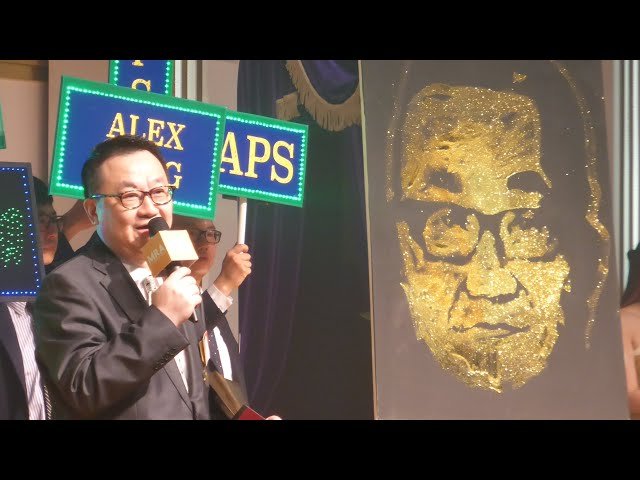 SPEED PAINTER ACT FOR AWARDS CEREMONY IN HONG KONG
