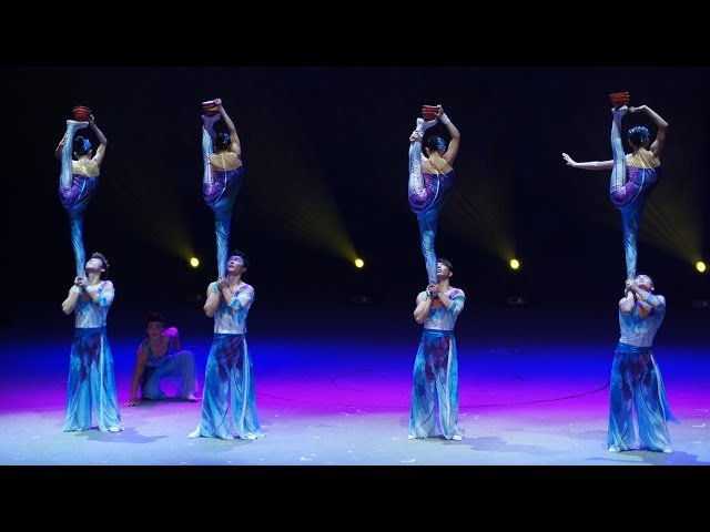 BOWL ON FEET BALANCING ACROBATIC ACT FROM CHINA CIRCUS