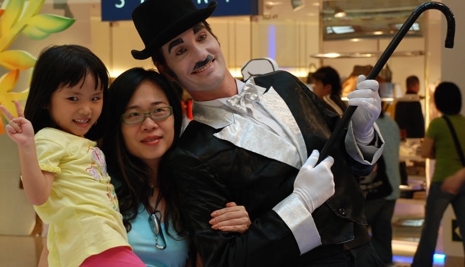 CHAPLIN MIME IMPROVISER