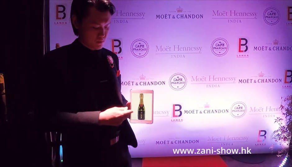 IPAD MAGICIAN IN HONG KONG