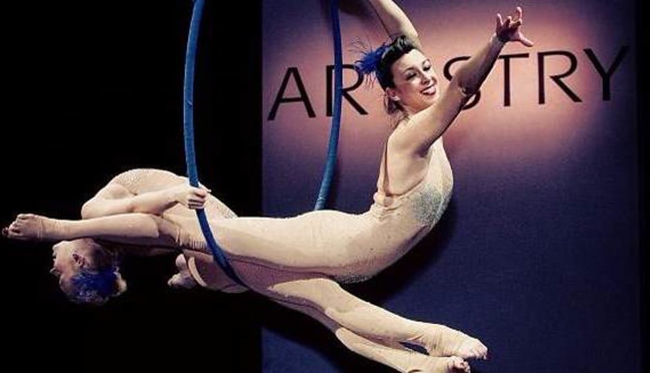 AERIAL TRAPEZE & HOOP AERIALISTS DUO FOR EVENTS IN HONG KONG