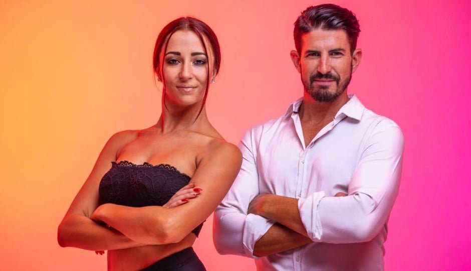 SALSA COUPLE FOR DANCE SHOWS & PARTY EVENTS IN HONG KONG