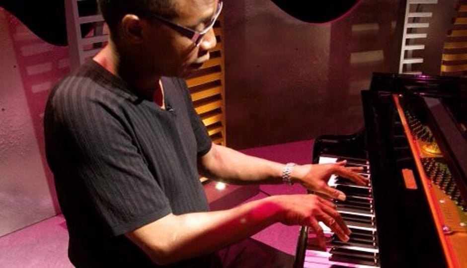 JAZZ PIANIST & BAND IN HONG KONG SHOW