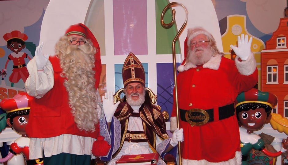INTERNATIONAL SANTAS